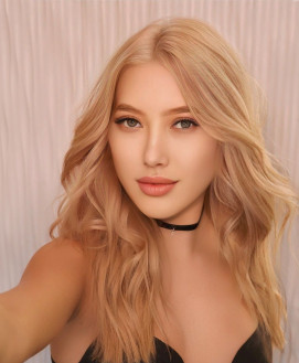 SELENA_Supergirl 