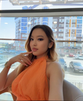 Mia